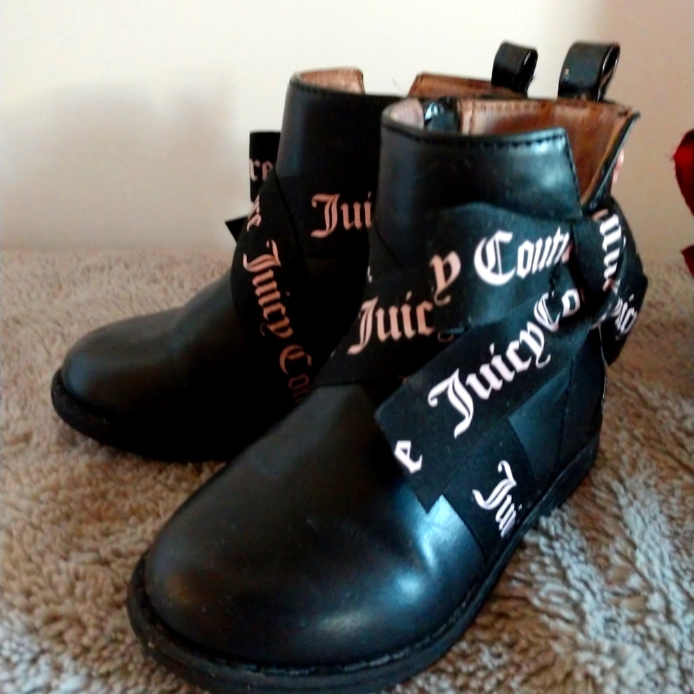 Girls boots
